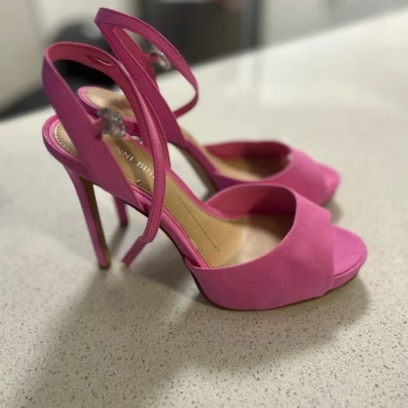 Gianni Bini Vibrant Pink Strappy Heels - Picture 2 of 10